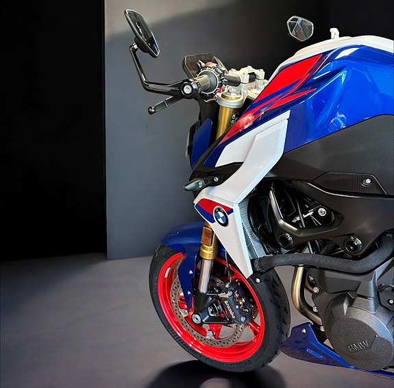 BMW F 900 R 5 of 5