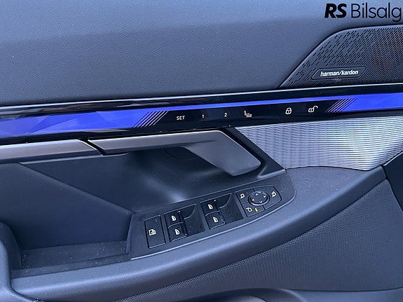 BMW i5 10 of 22