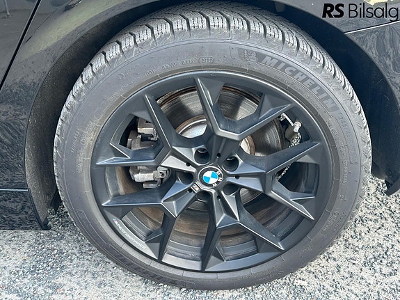 BMW i5 21 of 22