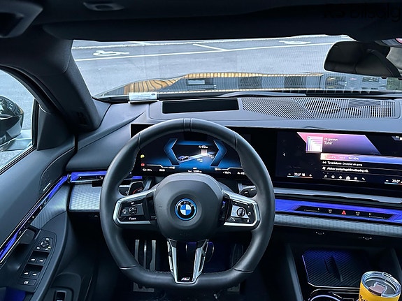 BMW i5 14 of 22
