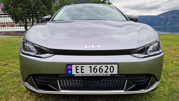 Kia EV6 3 of 30