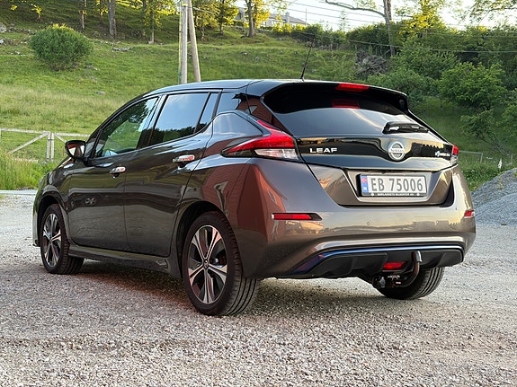 Nissan Leaf 5 of 14