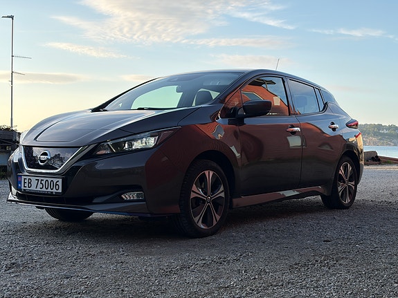 Nissan Leaf 4 of 14