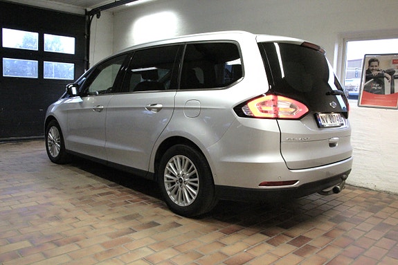 Ford Galaxy 4 of 5