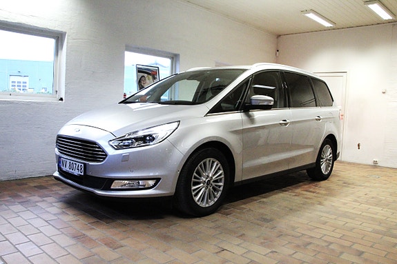 Ford Galaxy 2 of 5