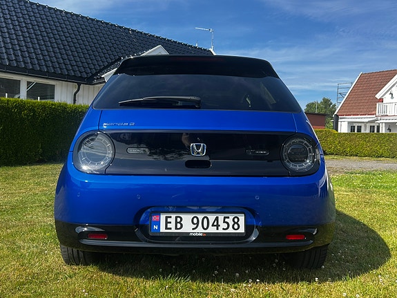 Honda e 4 of 5