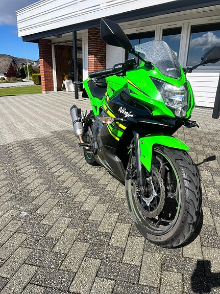 Kawasaki Ninja 125 4 of 20