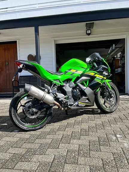 Kawasaki Ninja 125 8 of 20