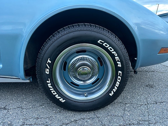 Chevrolet Corvette 21 of 30