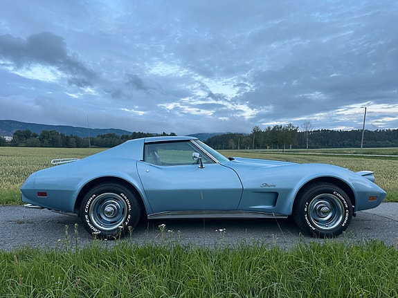 Chevrolet Corvette 5 of 30