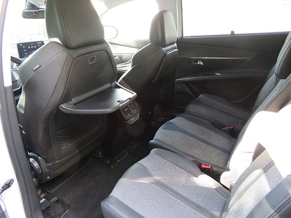 Peugeot 5008 23 of 30