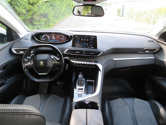 Peugeot 5008 27 of 30