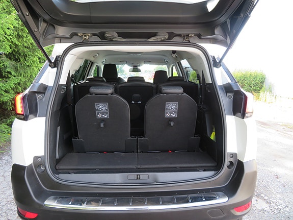 Peugeot 5008 14 of 30