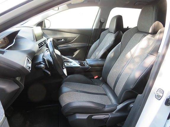 Peugeot 5008 26 of 30