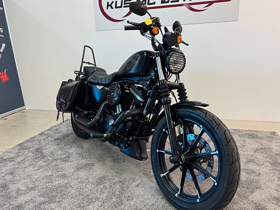 Harley-Davidson XL 883 N Iron *** BLACK *** 4 of 30