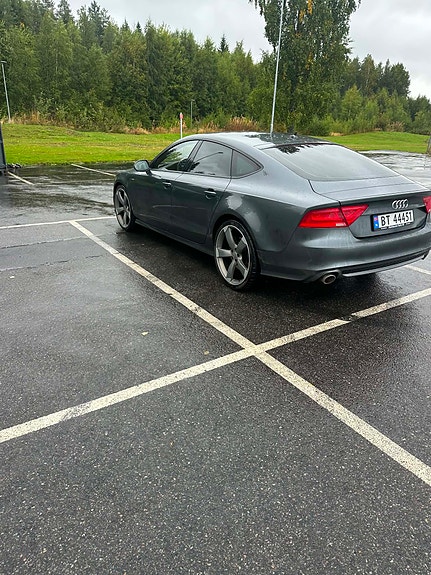 Audi A7 8 of 17