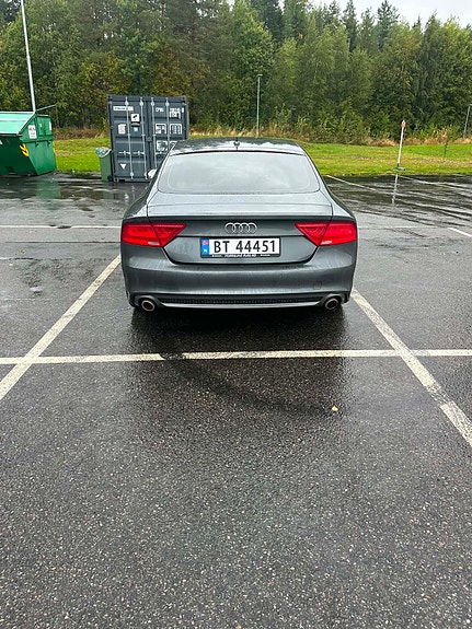 Audi A7 5 of 17