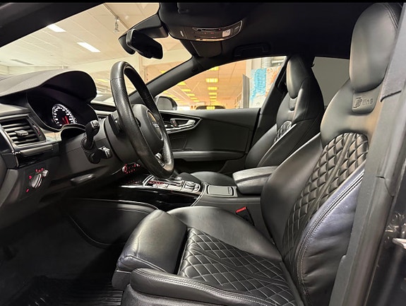 Audi A7 9 of 17