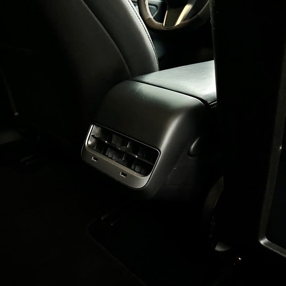 Tesla Model 3 26 of 30