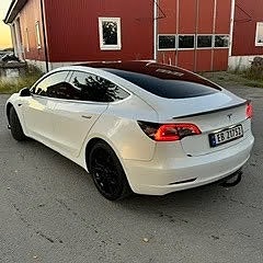 Tesla Model 3 4 of 30