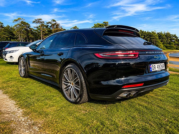 Porsche Panamera 7 of 21