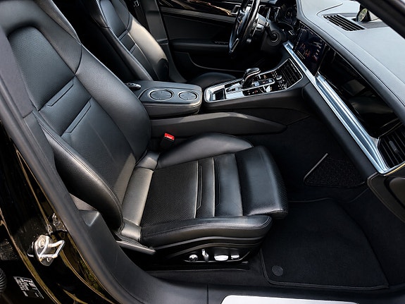 Porsche Panamera 11 of 21