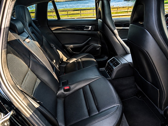 Porsche Panamera 12 of 21