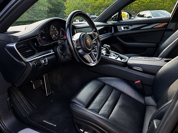 Porsche Panamera 10 of 21