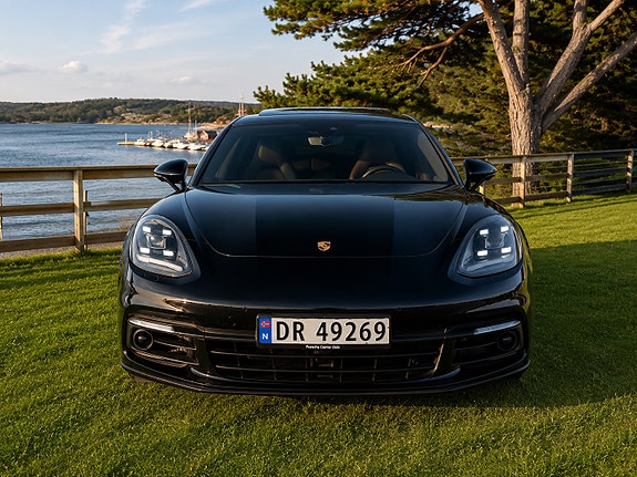 Porsche Panamera 2 of 21