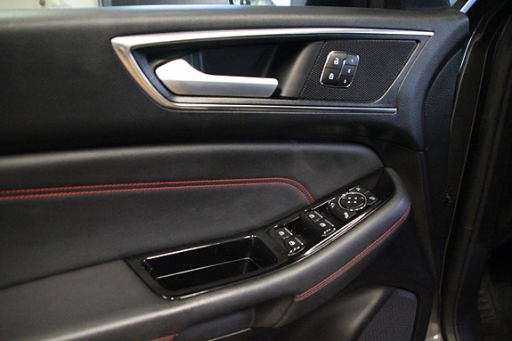 Ford S-MAX 13 of 28