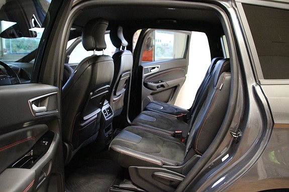 Ford S-MAX 22 of 28