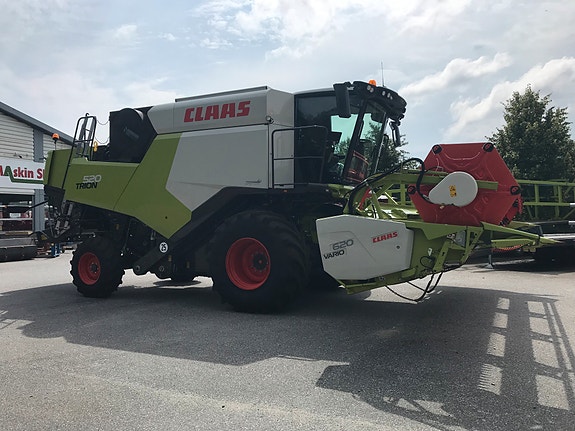 CLAAS Trion 520