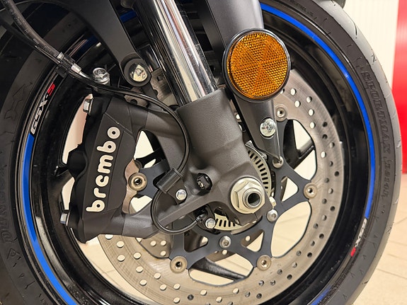 Suzuki GSX-S 1000 s 10 of 12