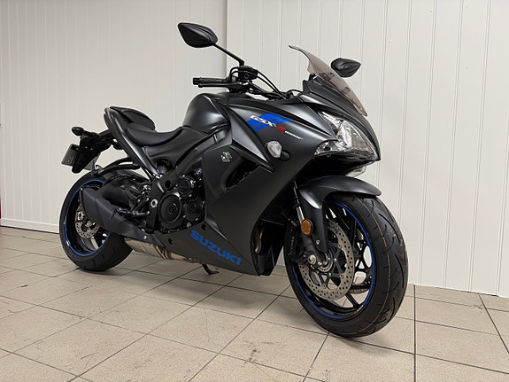 Suzuki GSX-S 1000 s 3 of 5