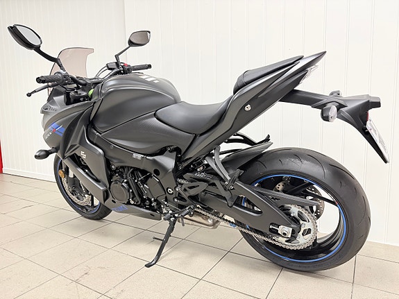 Suzuki GSX-S 1000 s 6 of 12