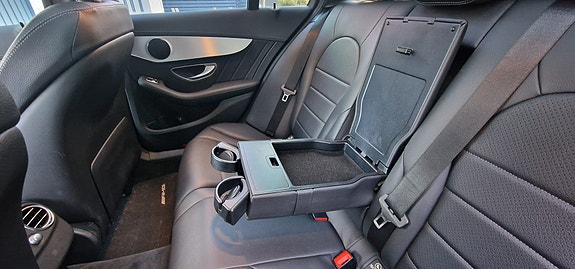 Mercedes-Benz C180 18 of 29