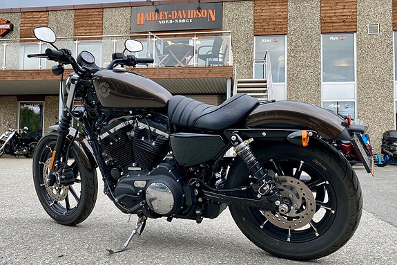 Harley-Davidson XL 883N Iron 2 of 5