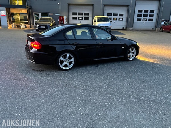 BMW 3-Serie 7 of 19