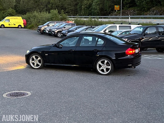 BMW 3-Serie 6 of 19