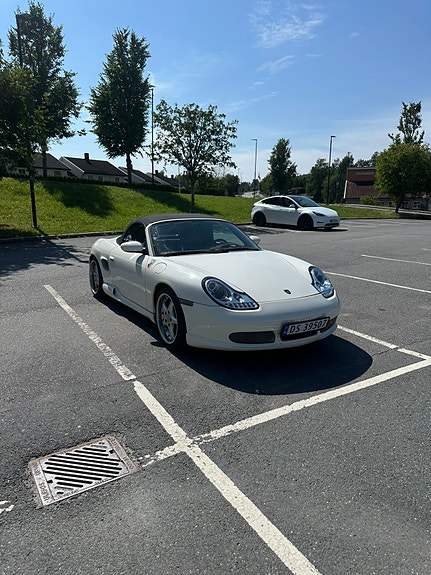 Porsche Boxster 8 of 22