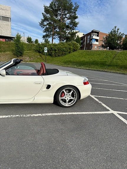 Porsche Boxster 4 of 22