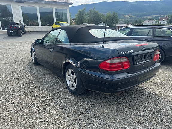 Mercedes-Benz CLK-Klasse 6 of 12