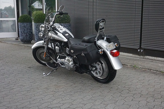Harley-Davidson FLSTF Fat Boy 3 of 7