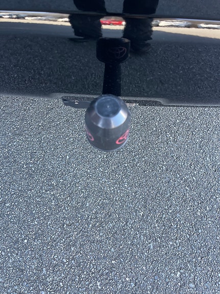 Toyota RAV4 Plug-in Hybrid 8 of 16
