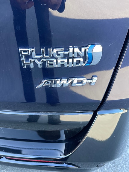 Toyota RAV4 Plug-in Hybrid 5 of 16