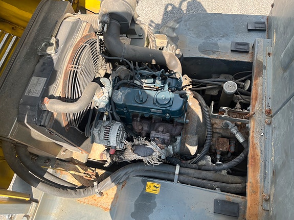 Wacker Neuson DT15 ny service og nye belter 26 of 28