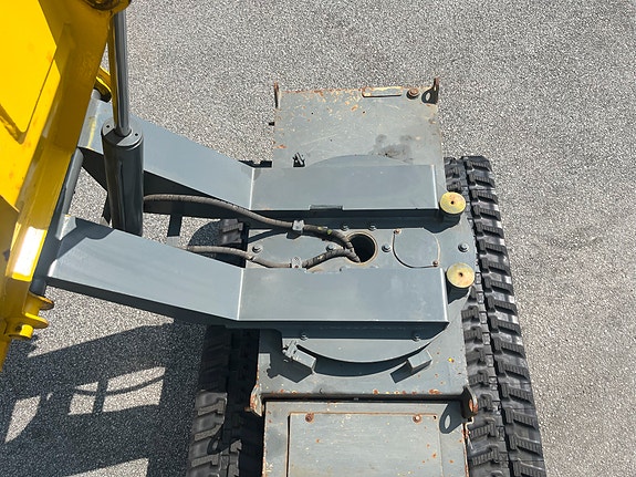 Wacker Neuson DT15 ny service og nye belter 23 of 28