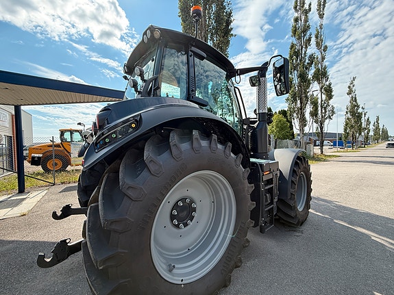 Deutz Fahr 6170.4 TTV Warrior 8 of 11