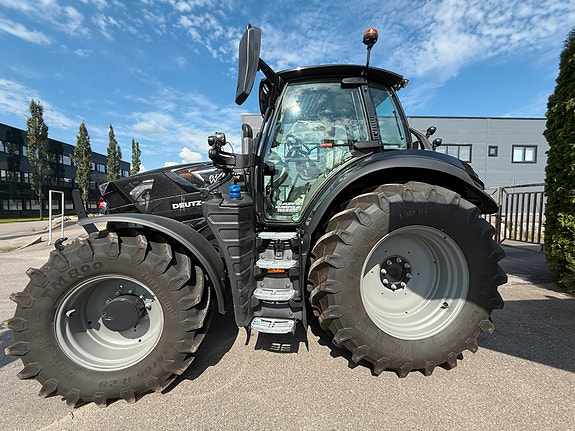 Deutz Fahr 6170.4 TTV Warrior 3 of 11