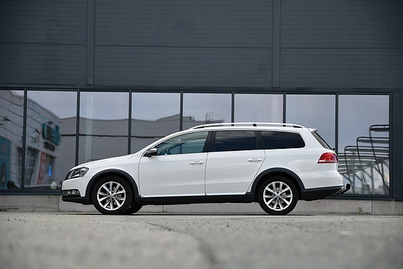 Volkswagen Passat 5 of 14